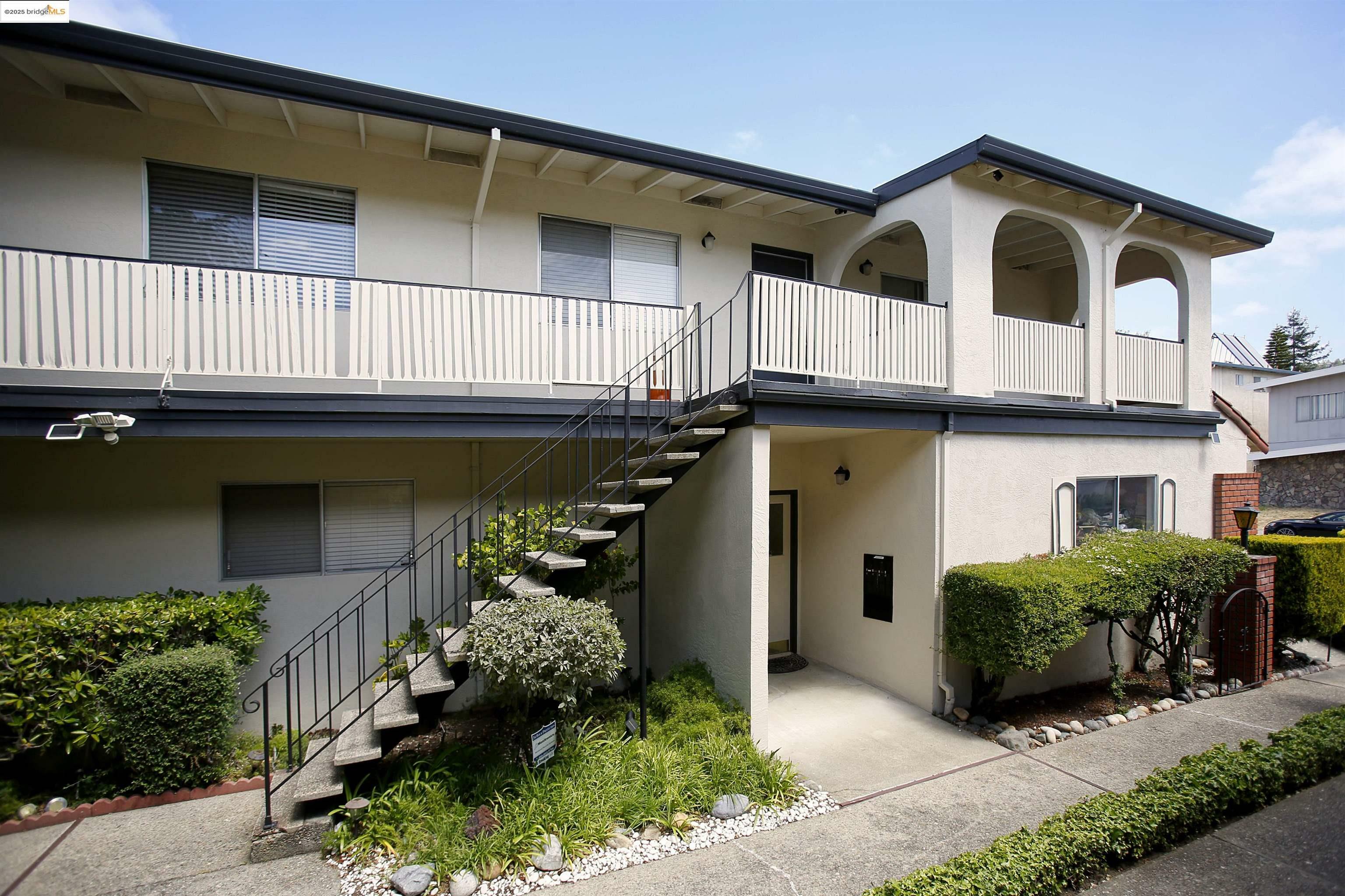 Property Photo: 4336 Rilea Way CA 94605