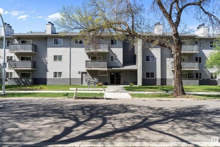 10838 108 Street NW 208  Edmonton AB T5H 3A6 photo