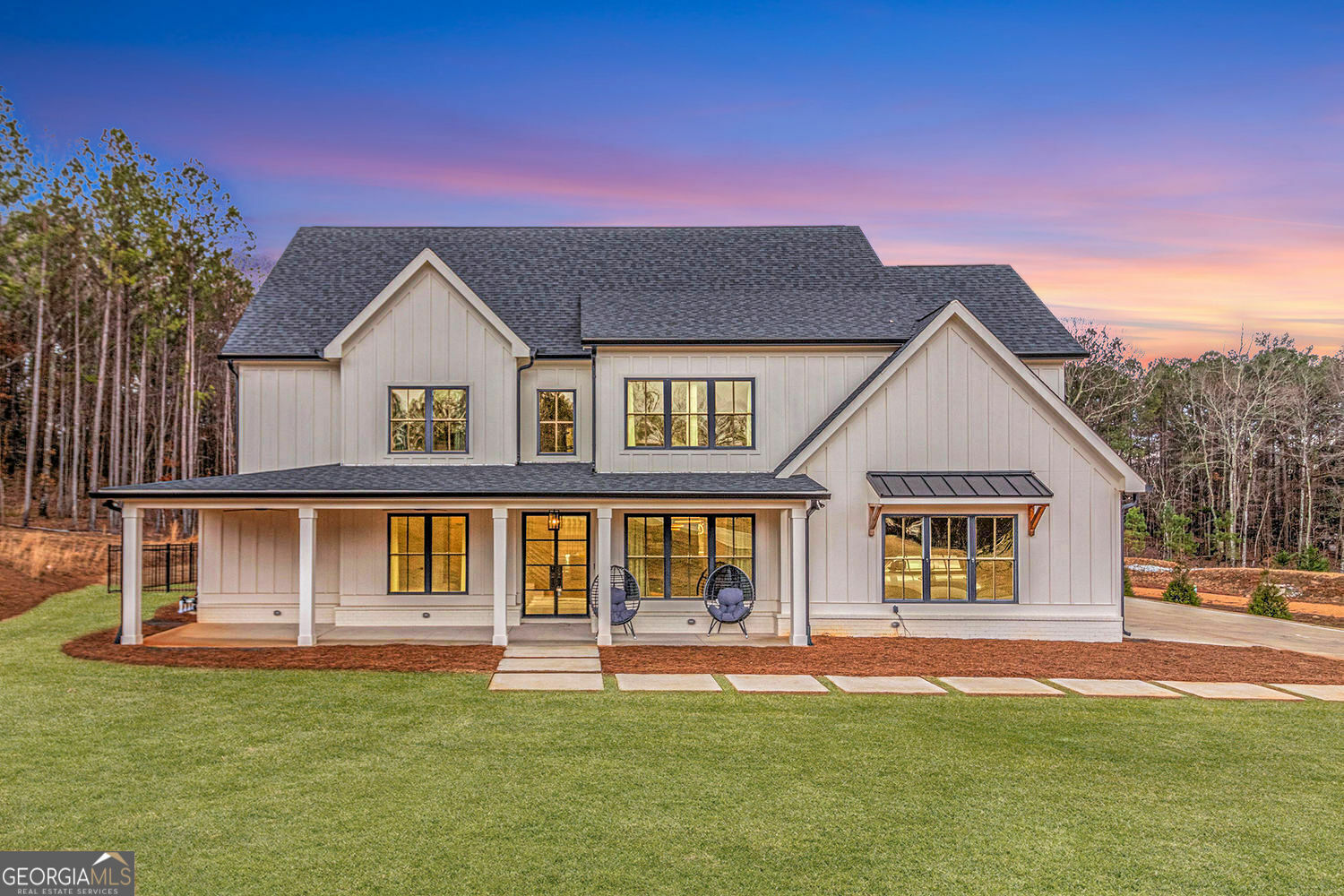 Property Photo: 260 Cicely Way GA 30290