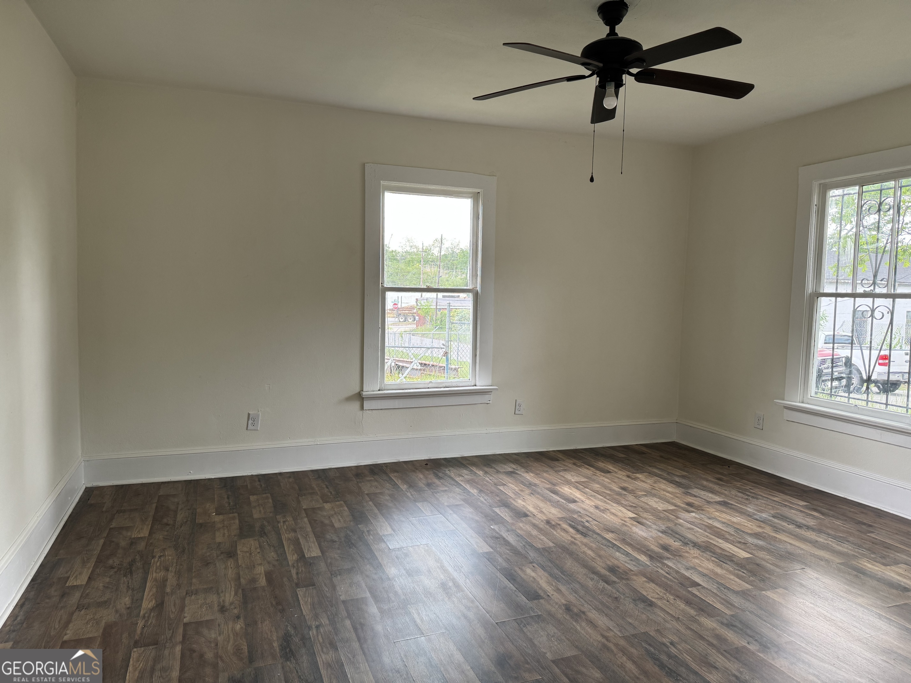 Property Photo: 859 Charlotte Street GA 31211