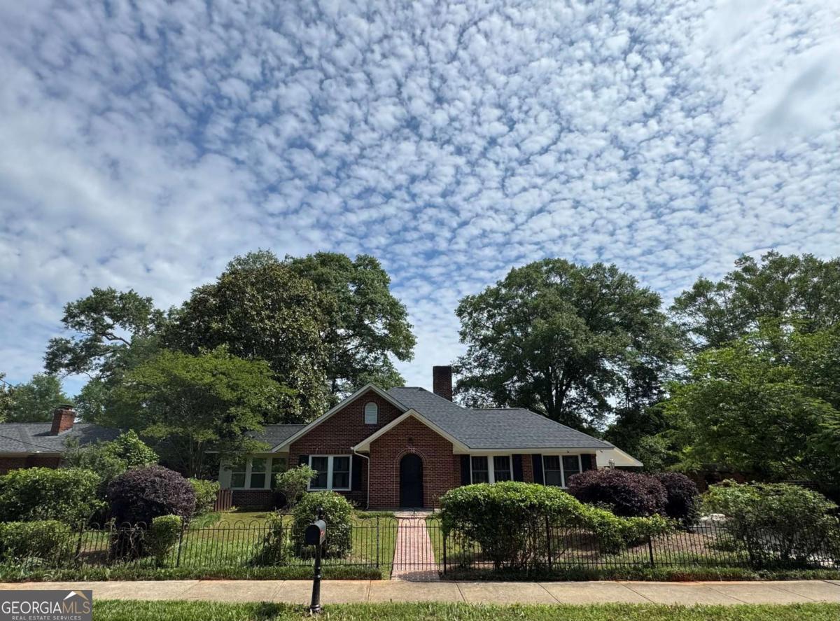 Property Photo: 280 Holman Avenue GA 30606