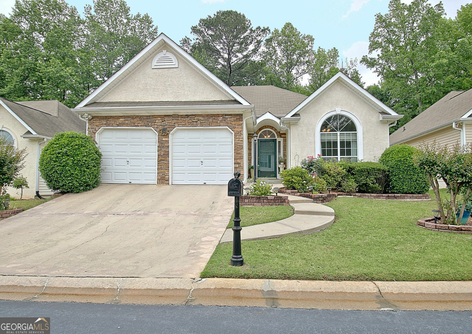Property Photo: 323 Newfield Way GA 30269