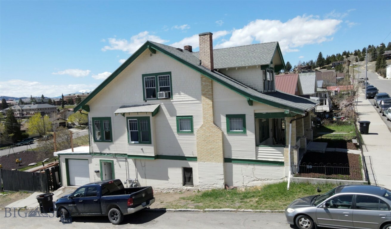 Property Photo: 1100 & 1100 1/2 Caledonia Street MT 59701