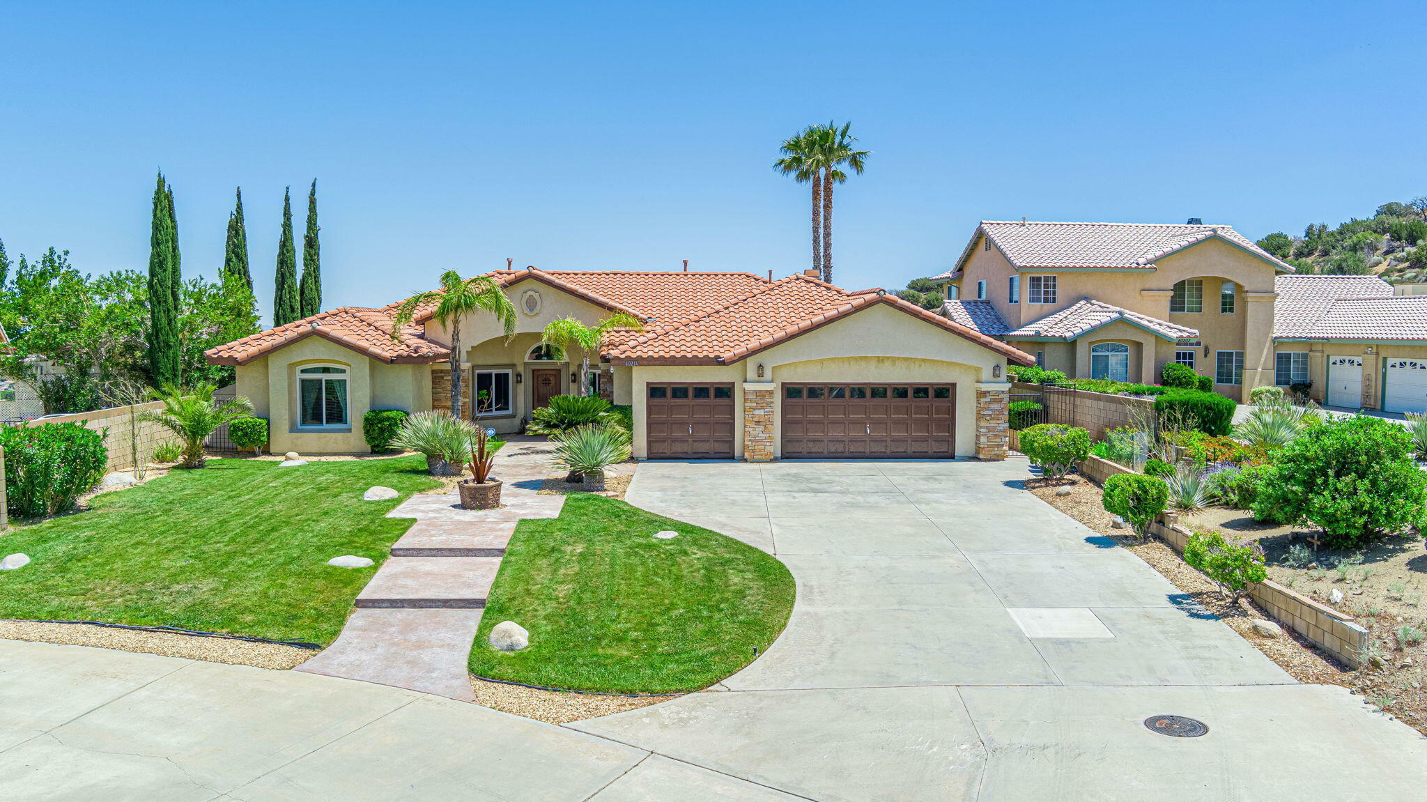 Property Photo: 40214 Jacinto Way CA 93551