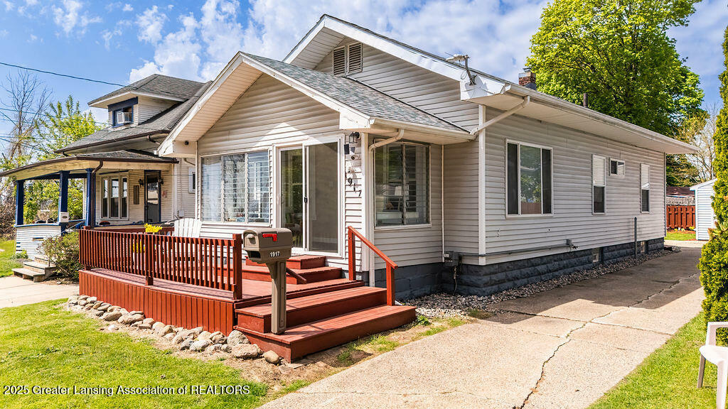 1917 N East Street  Lansing MI 48906 photo