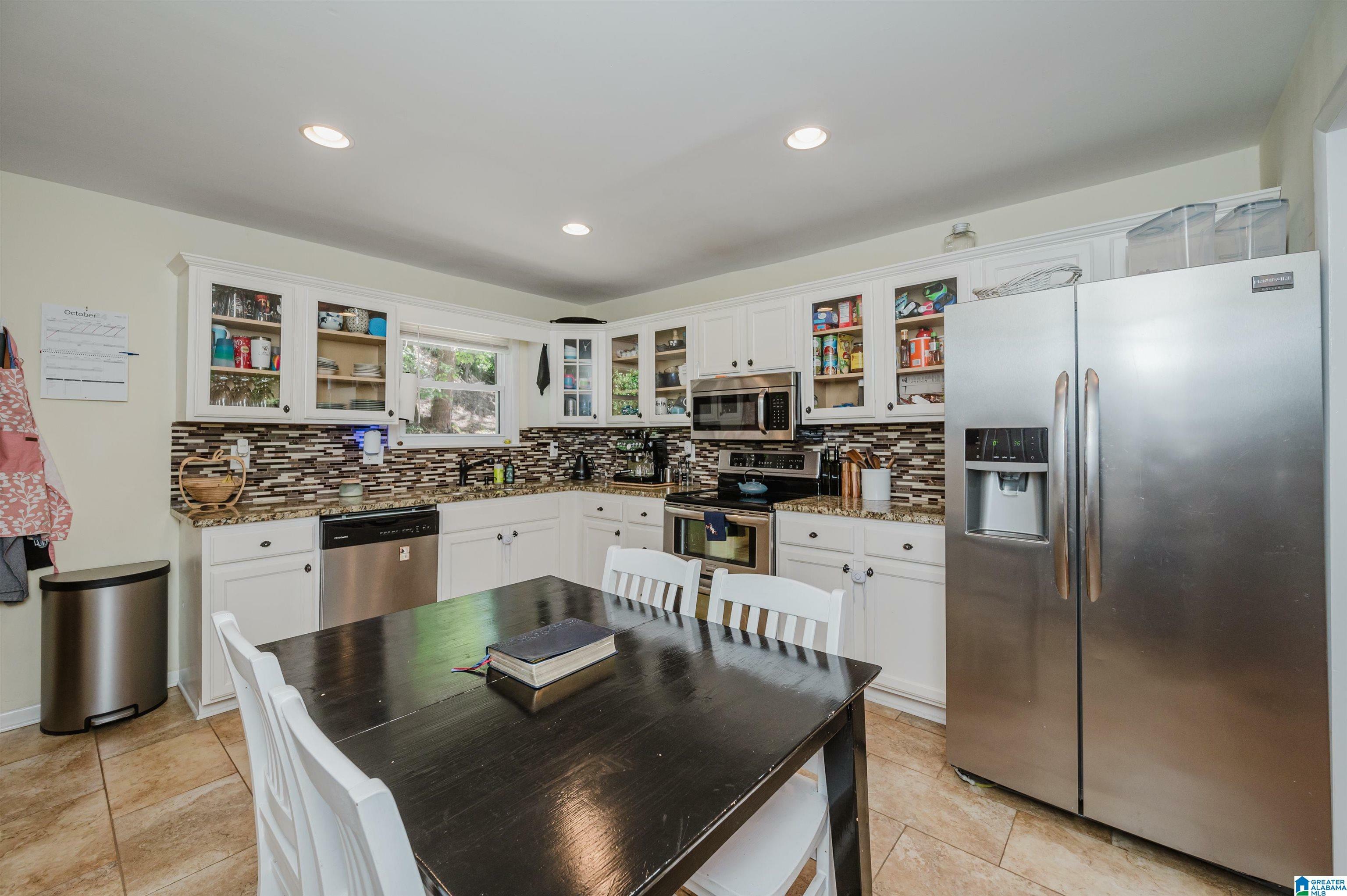 Property Photo: 3025 Panaridge Circle AL 35216