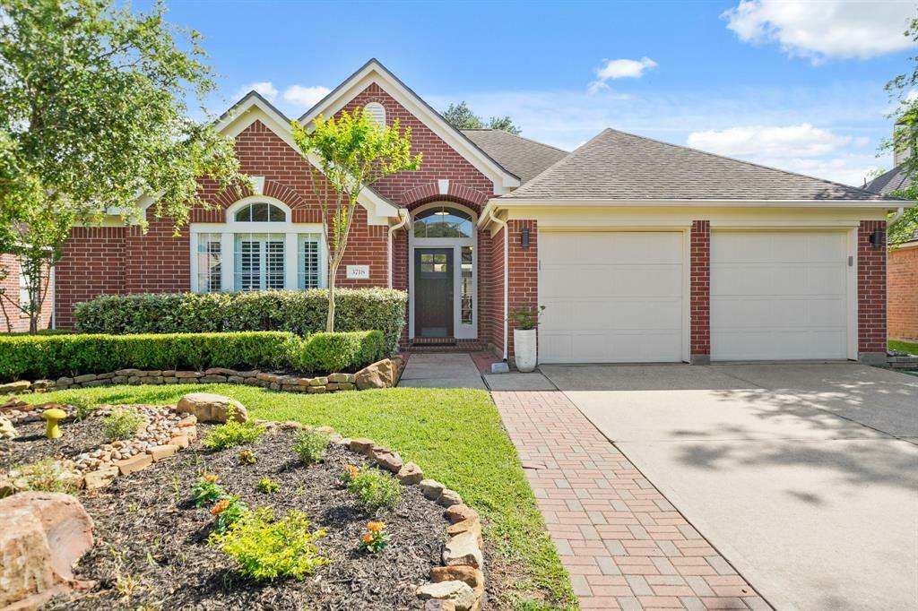 Property Photo: 3718 Paigewood Drive TX 77584