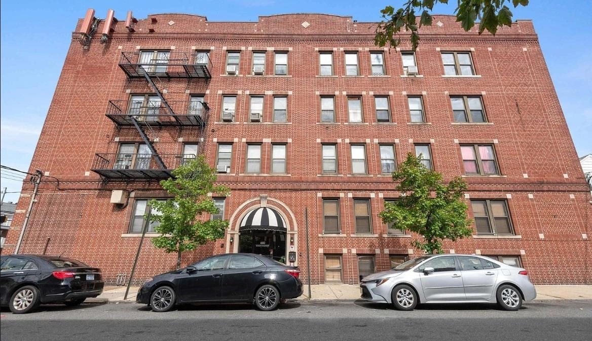 Property Photo: 680 Kennedy Blvd 406 NJ 07002