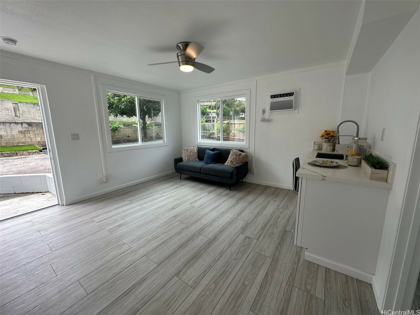 Property Photo: 44-665 Kaneohe Bay Drive HI 96744