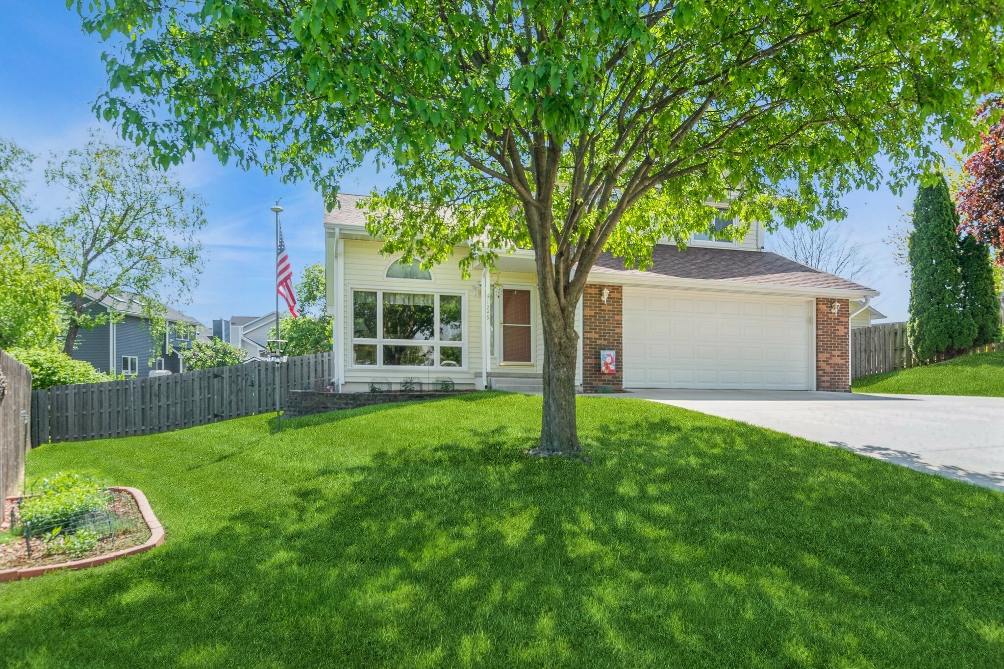 Property Photo: 1249 NW 108th Circle IA 50325