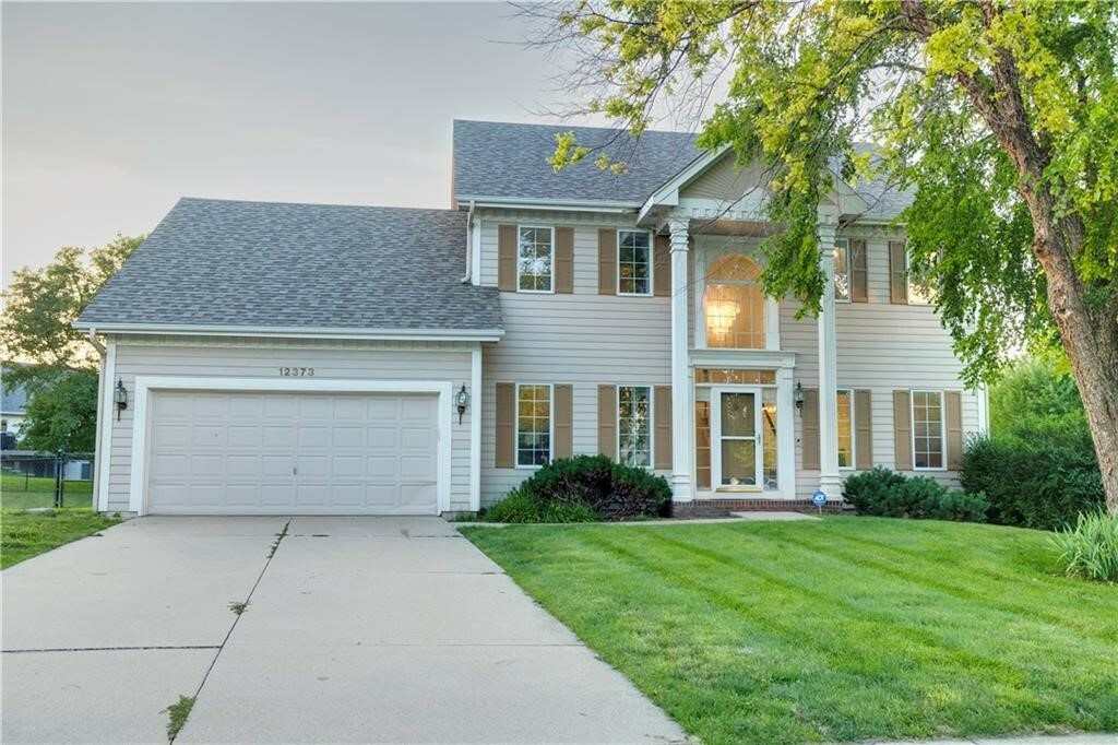 Property Photo: 12373 Hazelwood Court IA 50325