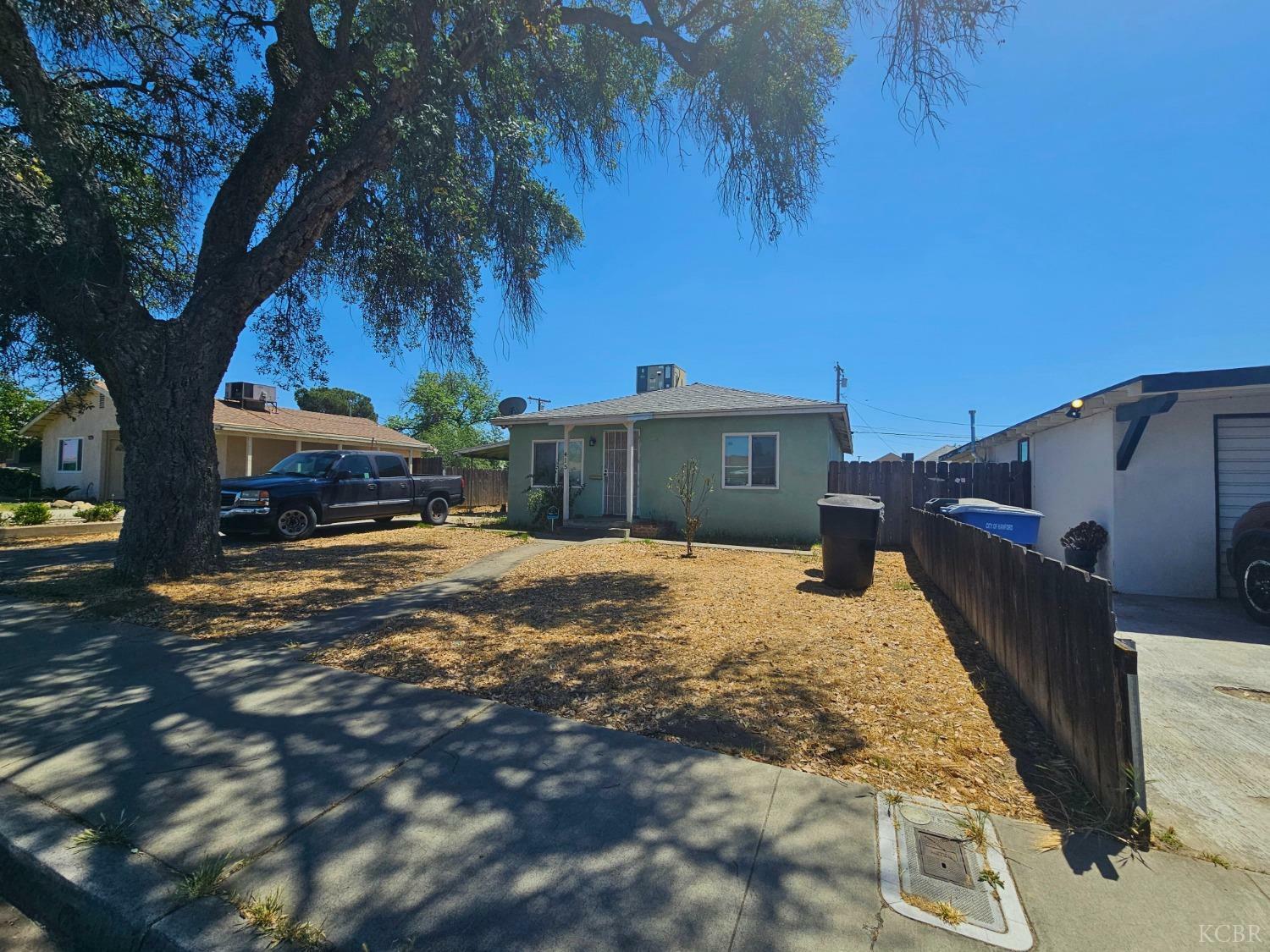 Property Photo: 415 E Florinda Street CA 93230