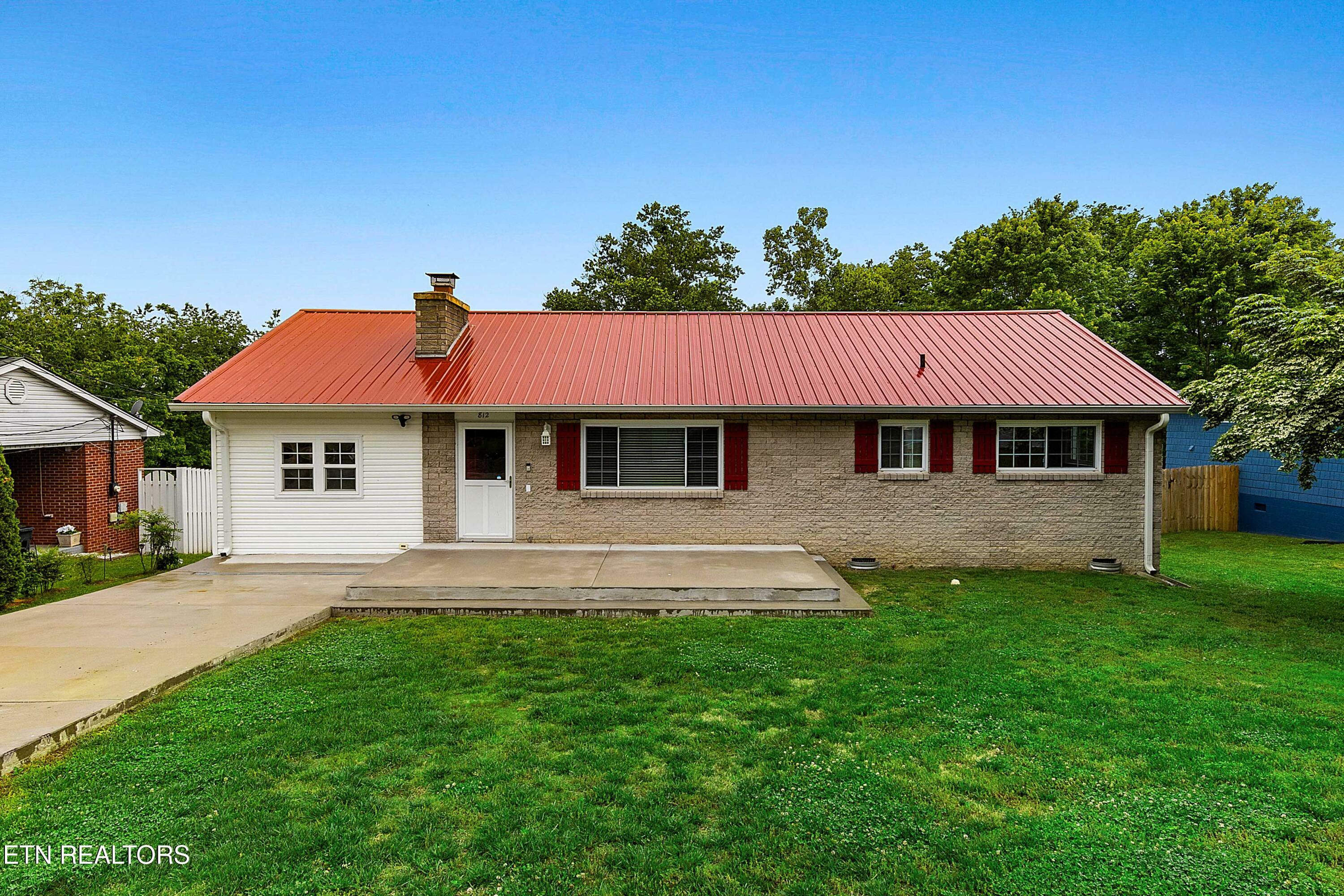 Property Photo: 812 Brown Ave TN 37763