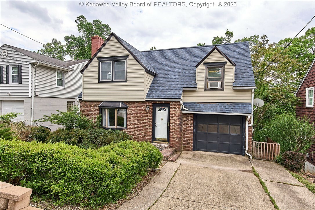 Property Photo: 705 Churchill Drive WV 25314