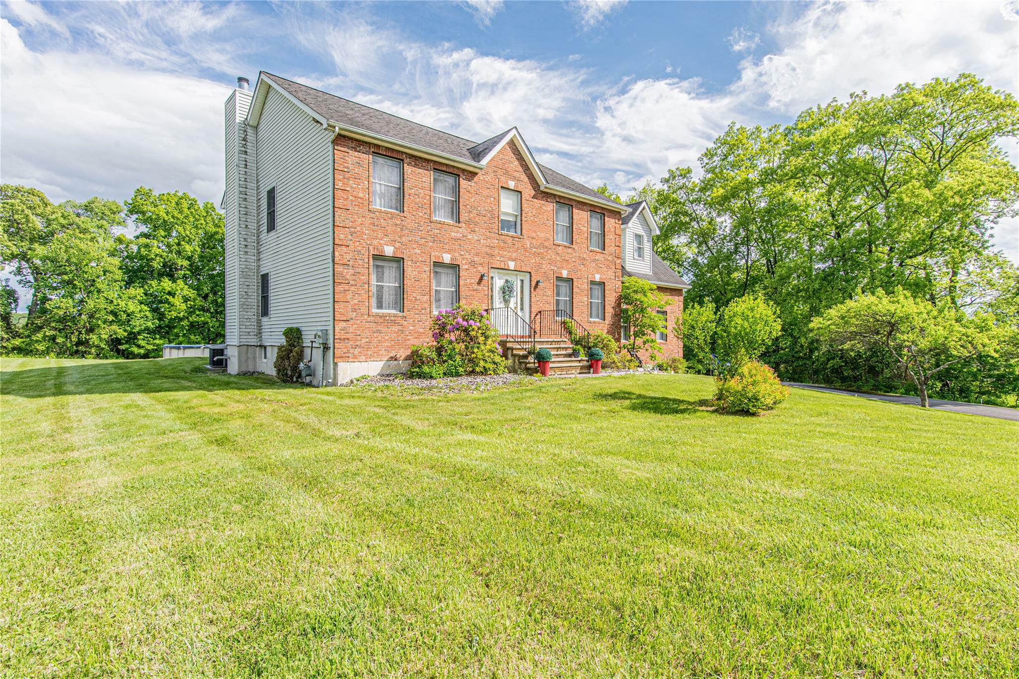 Property Photo: 7 Angelas Way NY 10924