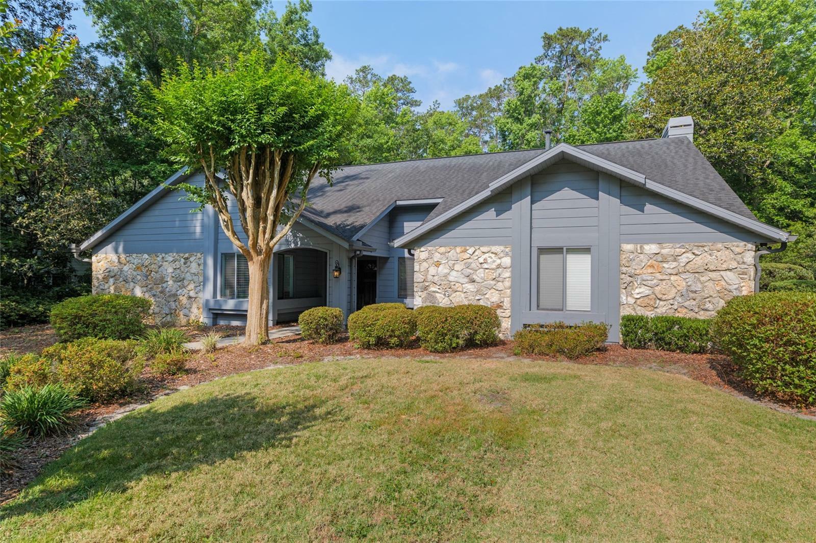Property Photo: 1012 NW 45th Terrace FL 32605