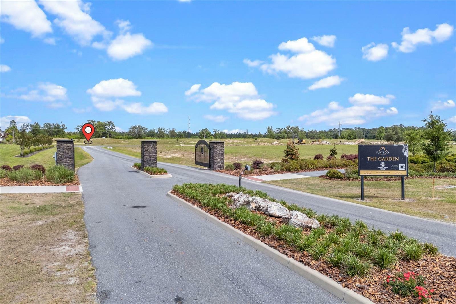Property Photo: 5995 SW 124th Way FL 32608