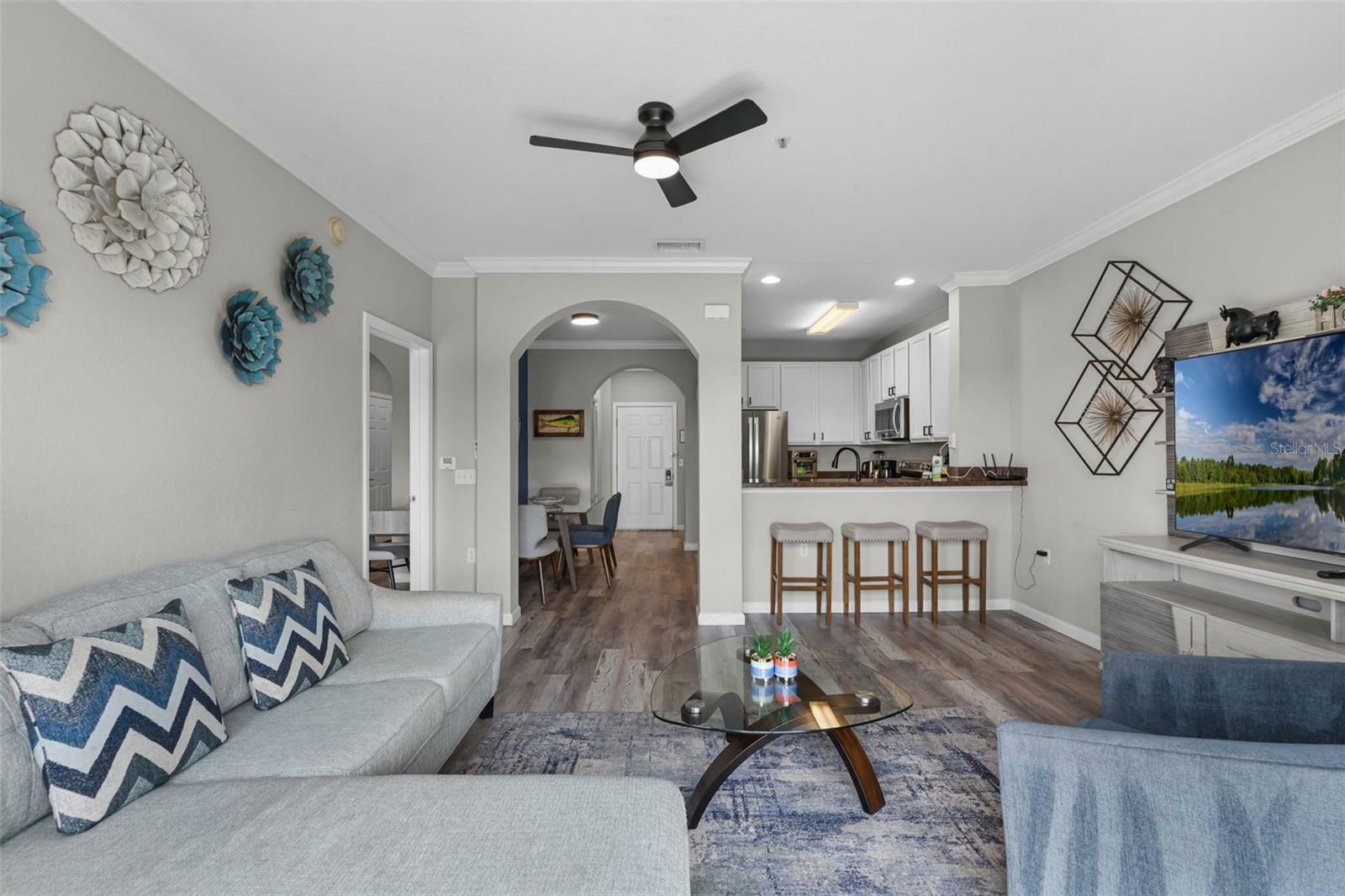 Property Photo: 14200 Avalon Road 409 FL 34787