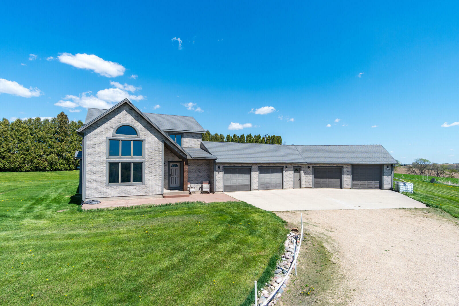 Property Photo: 11840 County 5 - MN 55921