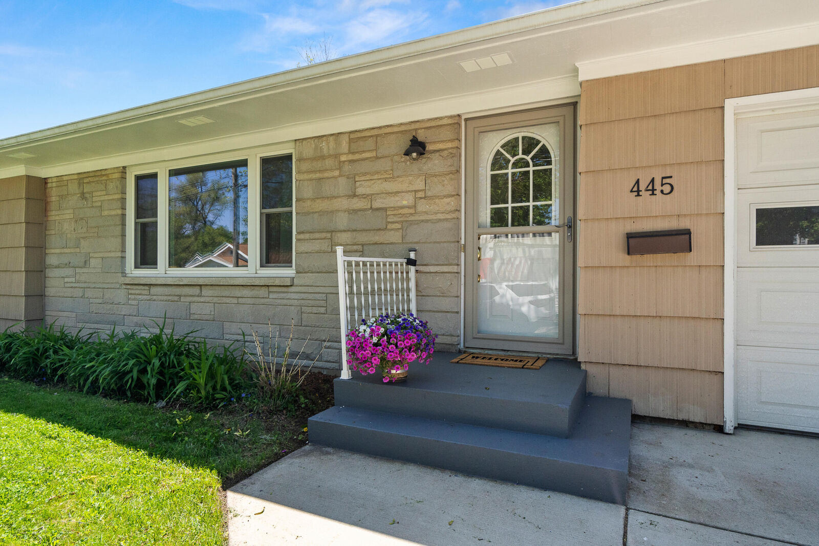 Property Photo:  445 Iroquois Avenue  MI 49015 