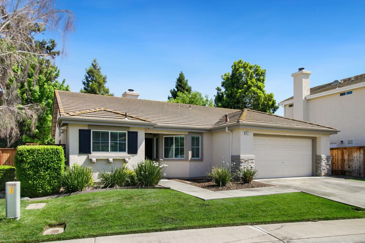 Property Photo: 9527 Lake Park Lane CA 95758
