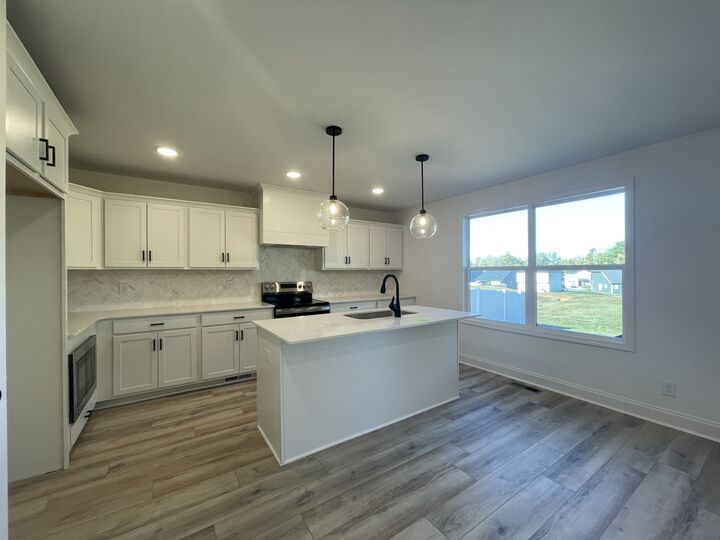 Property Photo:  53 The Quarry  TN 37043