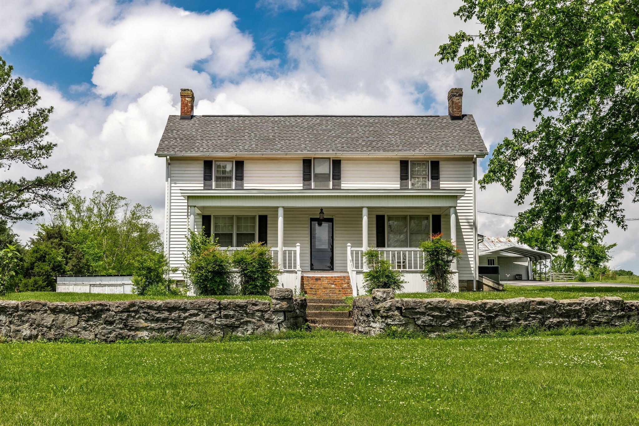 Property Photo: 1710 Woods Ferry Rd TN 37066