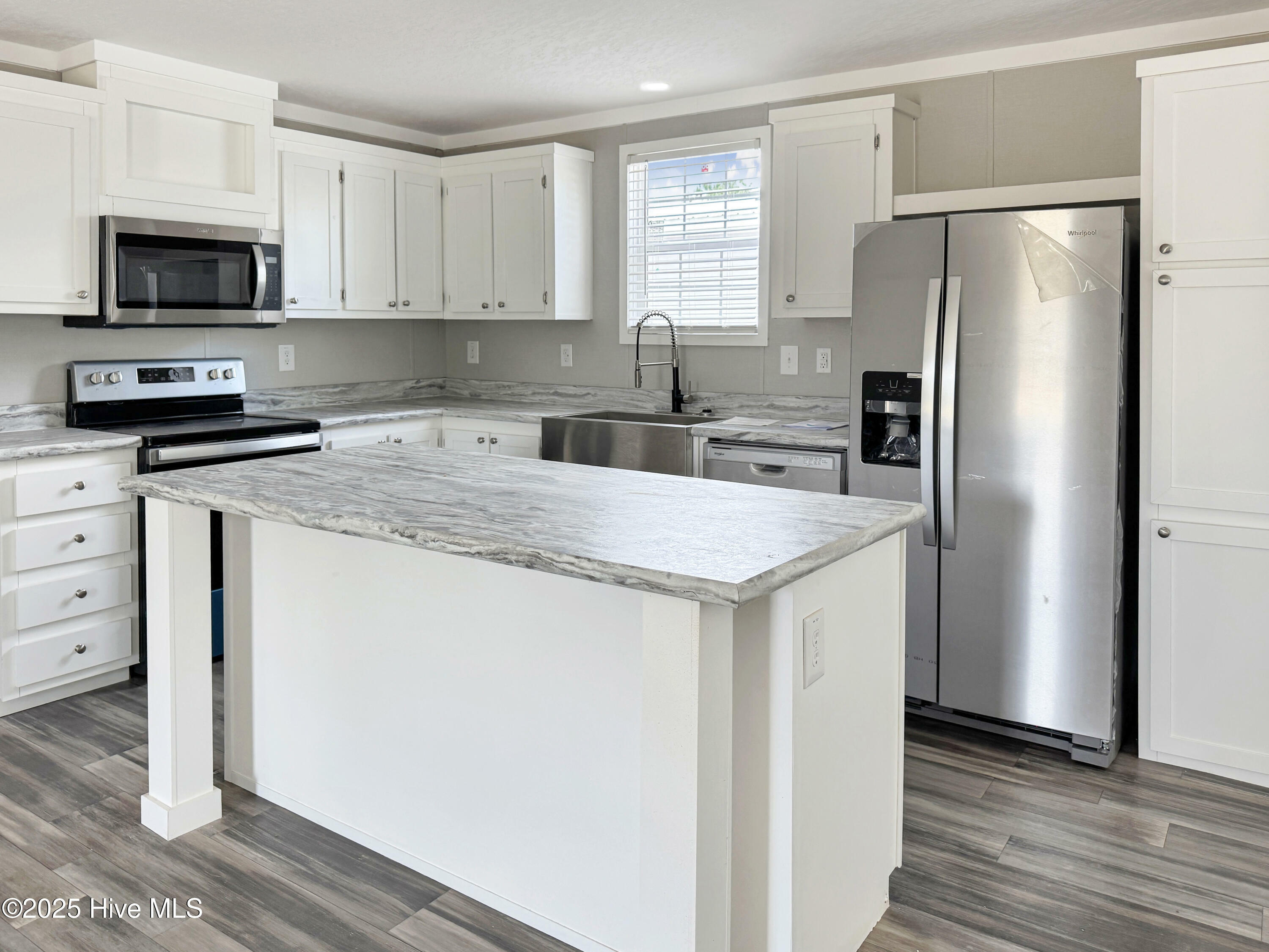 Property Photo: 1017 Pine Ridge Court NC 28429