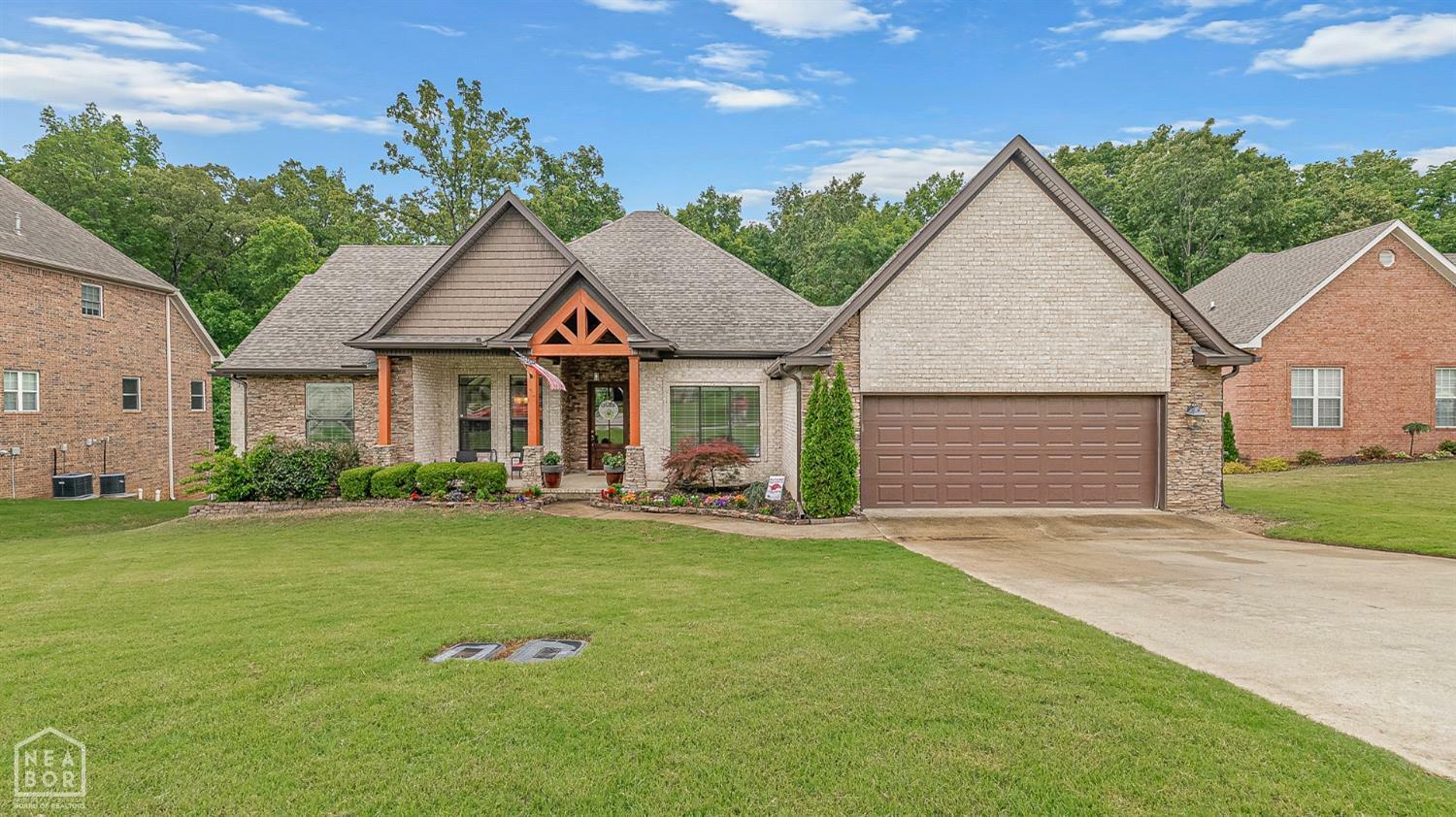 Property Photo: 4421 Lochmoor Circle AR 72405