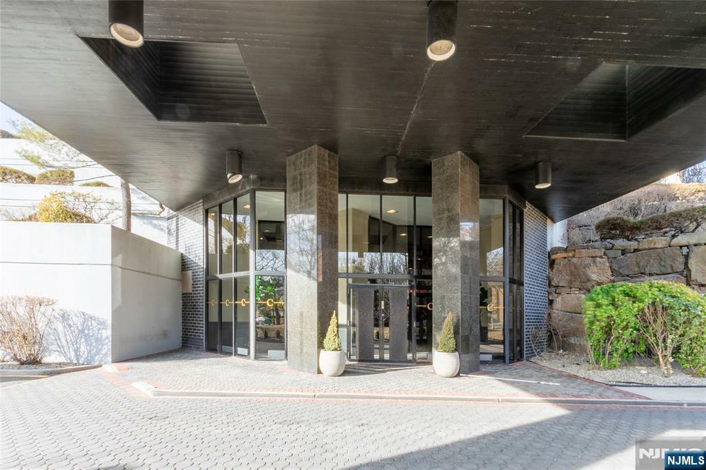 Property Photo: 1265 15th Street 7G NJ 07024