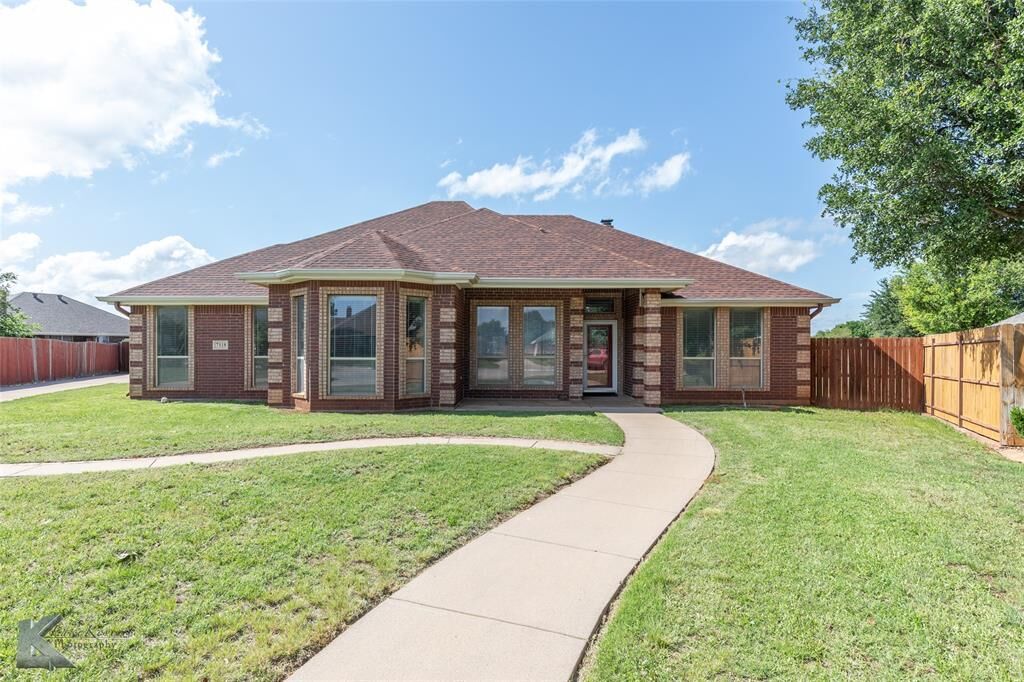 Property Photo: 7118 Sable Circle TX 79606
