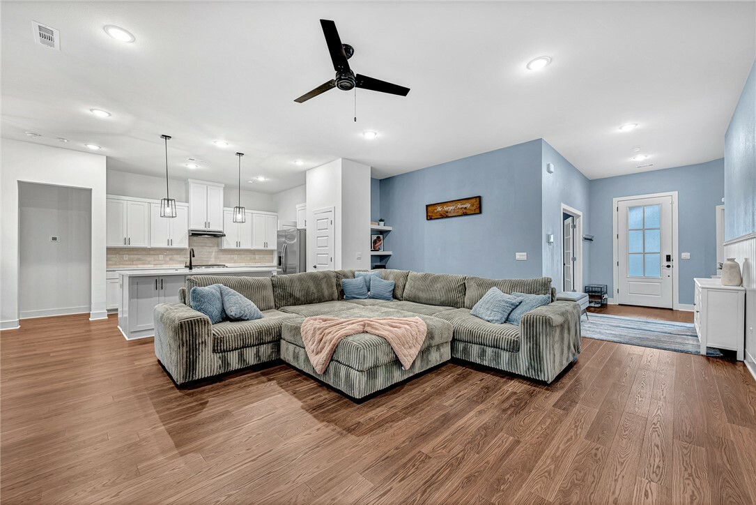 Property Photo: 3463 E Greystone Drive AR 72764