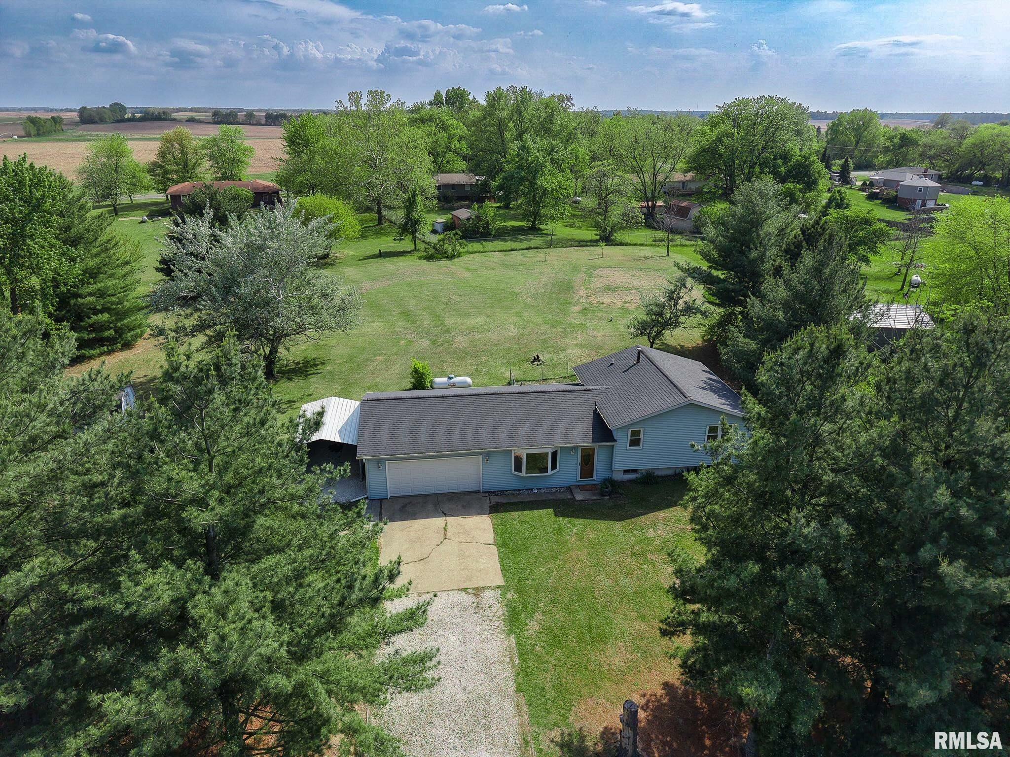 Property Photo: 10133 Edgewood Drive IL 61546