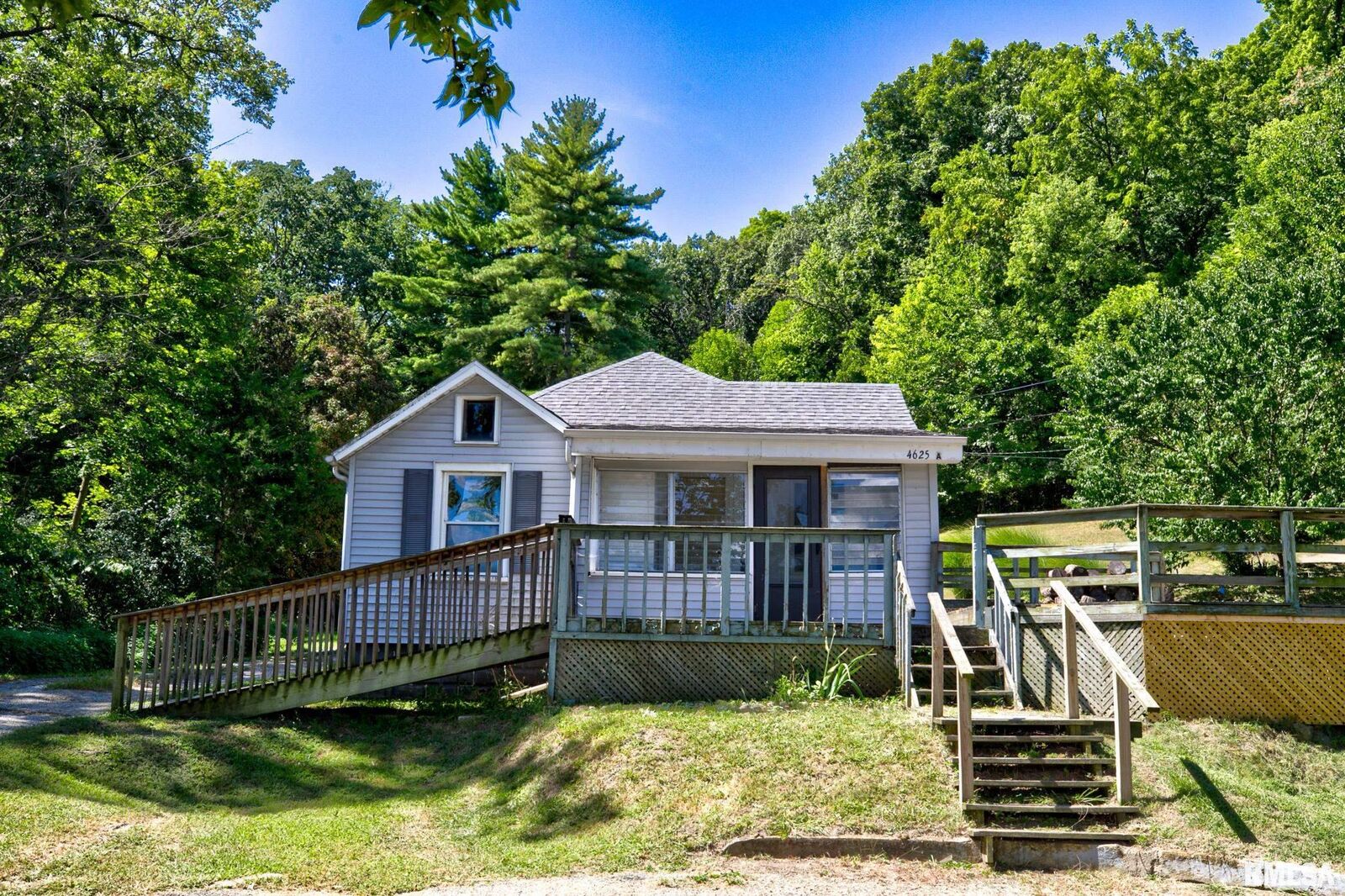 Property Photo:  4625A N Galena Road  IL 61616 