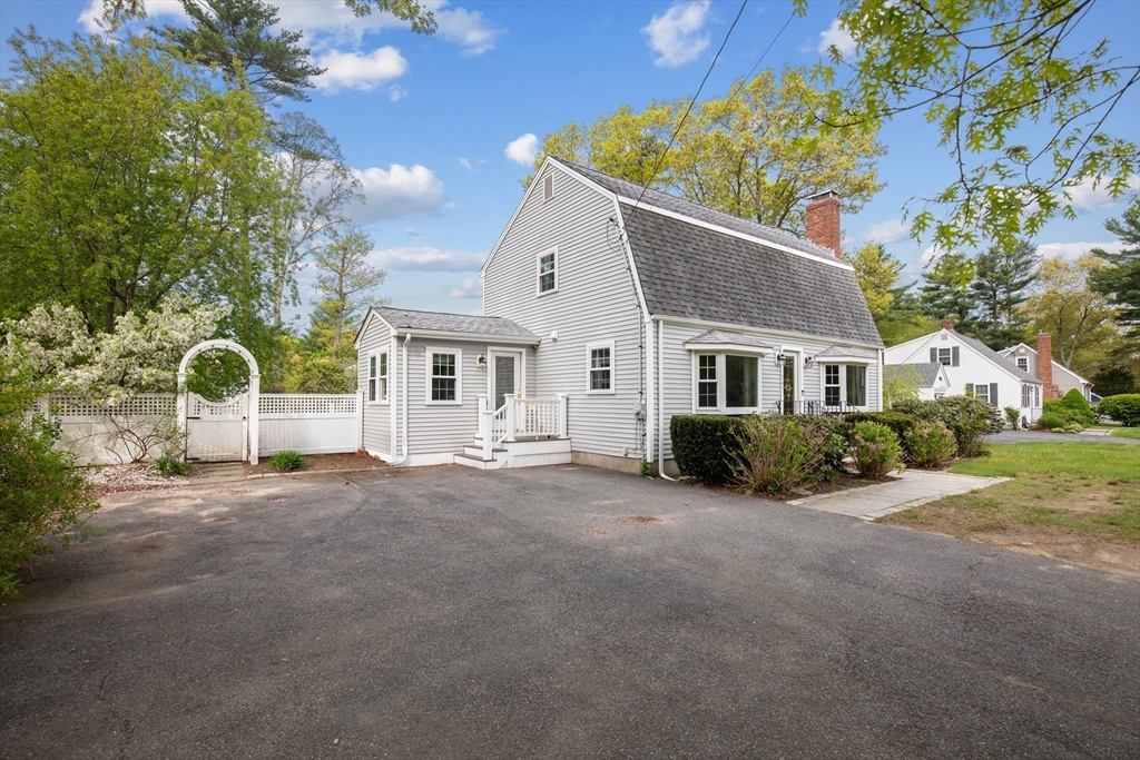 Property Photo: 363 Plain St MA 02050