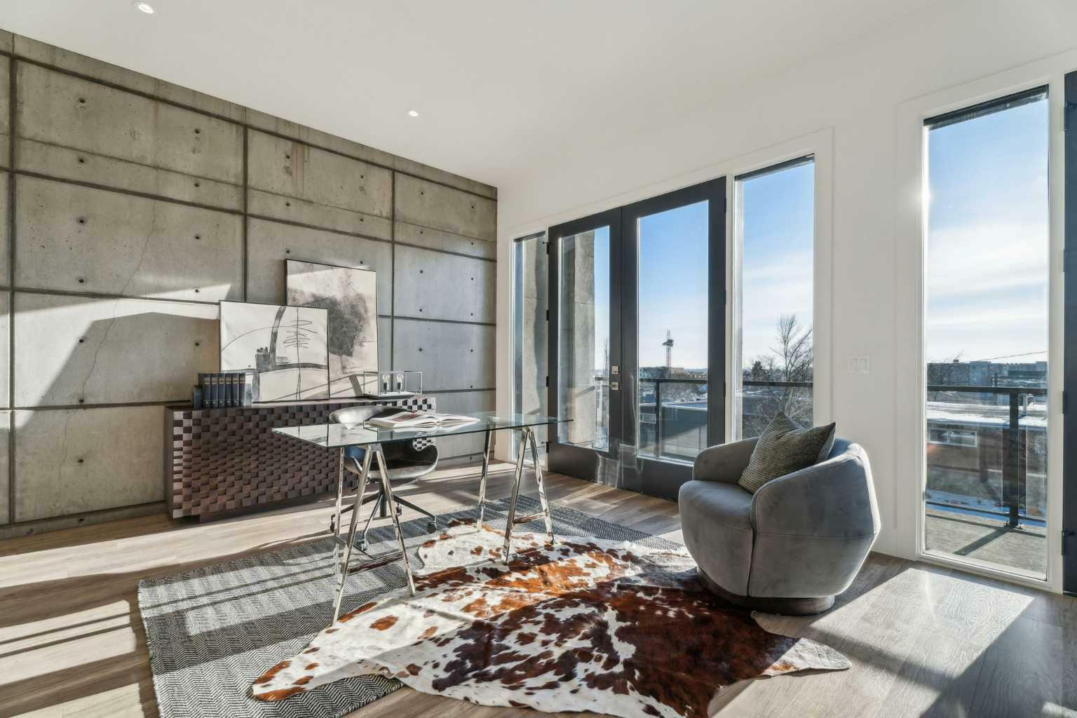 Property Photo: 2036 30 Avenue SW AB T2T 1R2