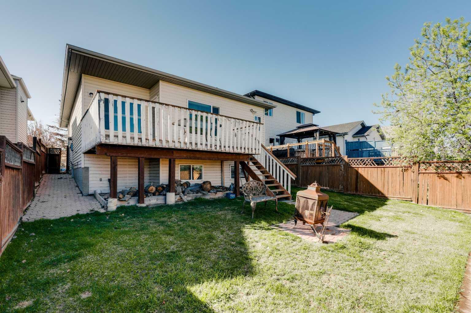 Property Photo: 86 Harvest Creek Close NE AB T3K 4P7