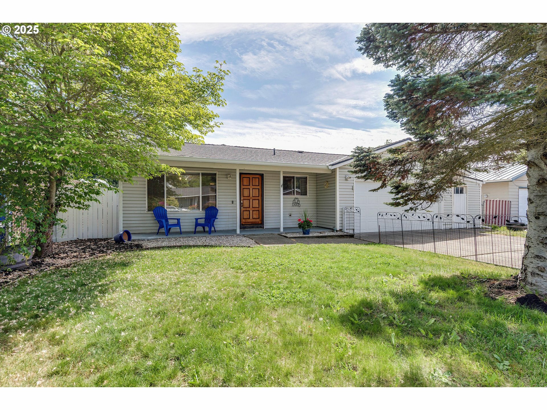 Property Photo: 4296 Birch N Ave OR 97303