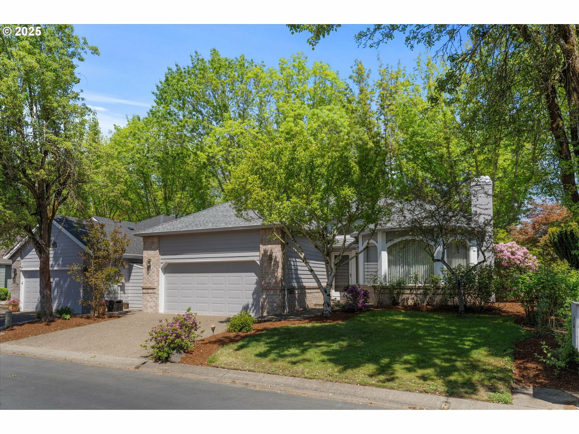 Property Photo: 32536 SW Riviera Ln OR 97070