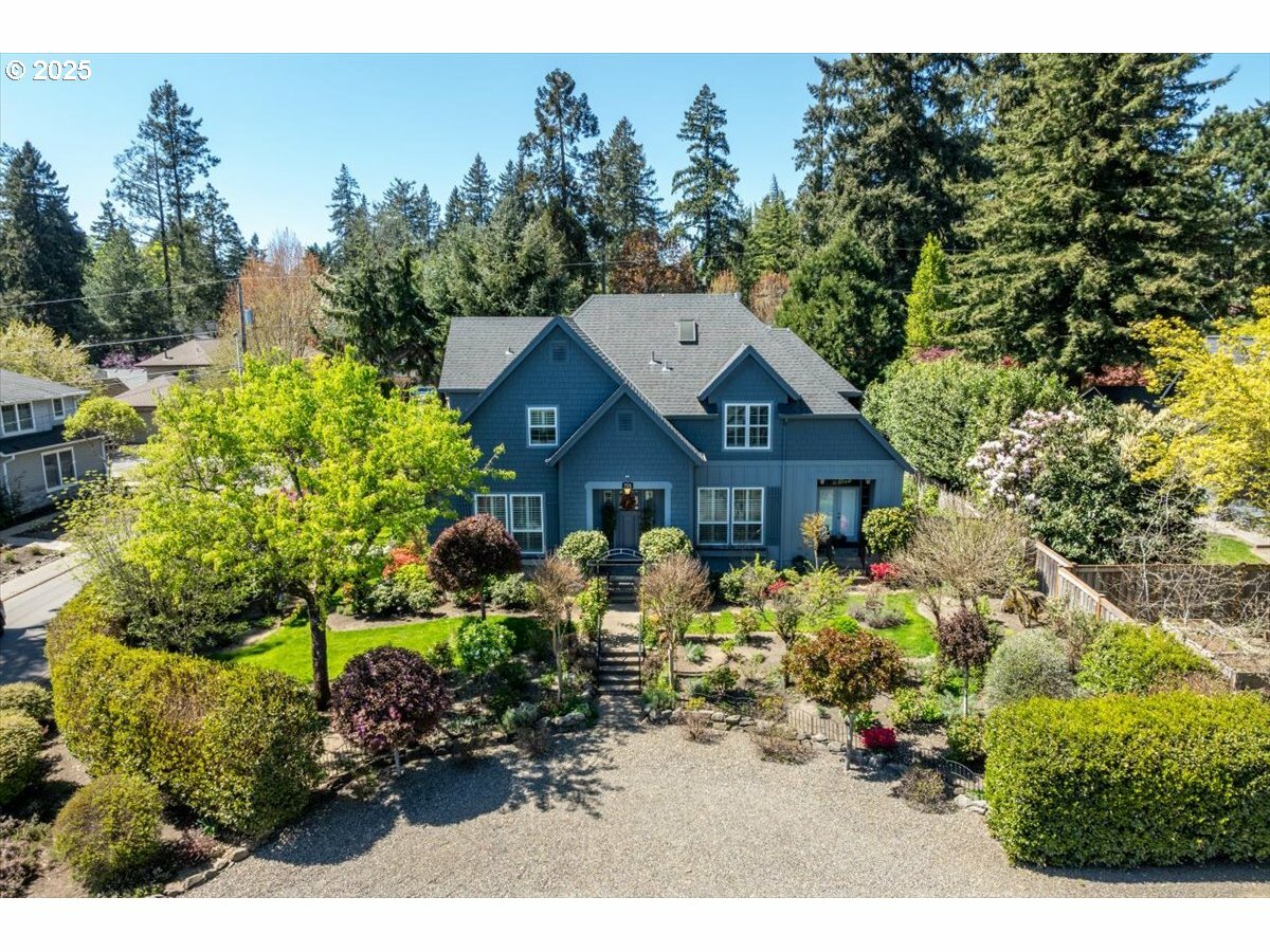 725 E Ave  Lake Oswego OR 97034 photo