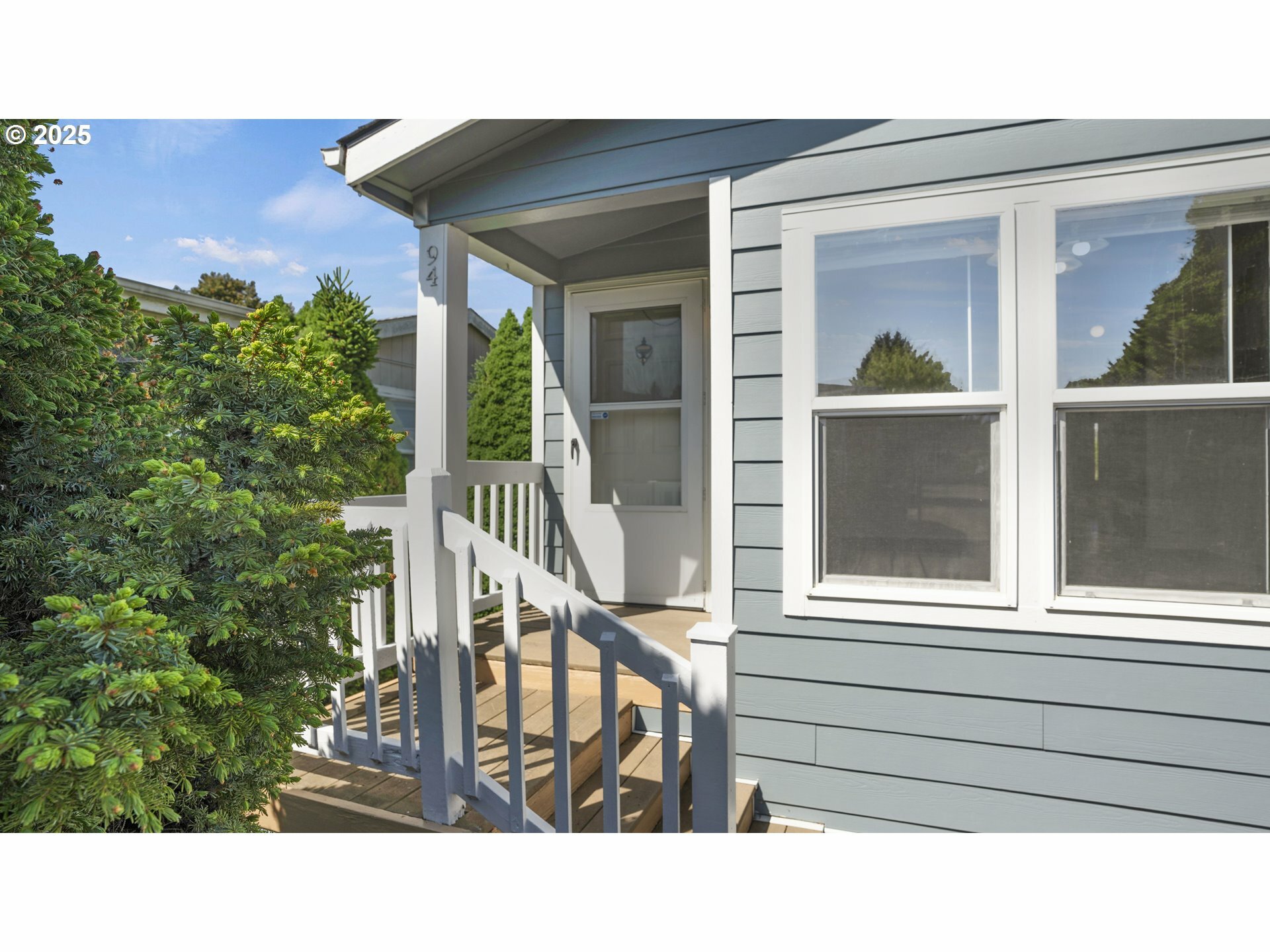 Property Photo: 13217 NE 59th St 94 WA 98682