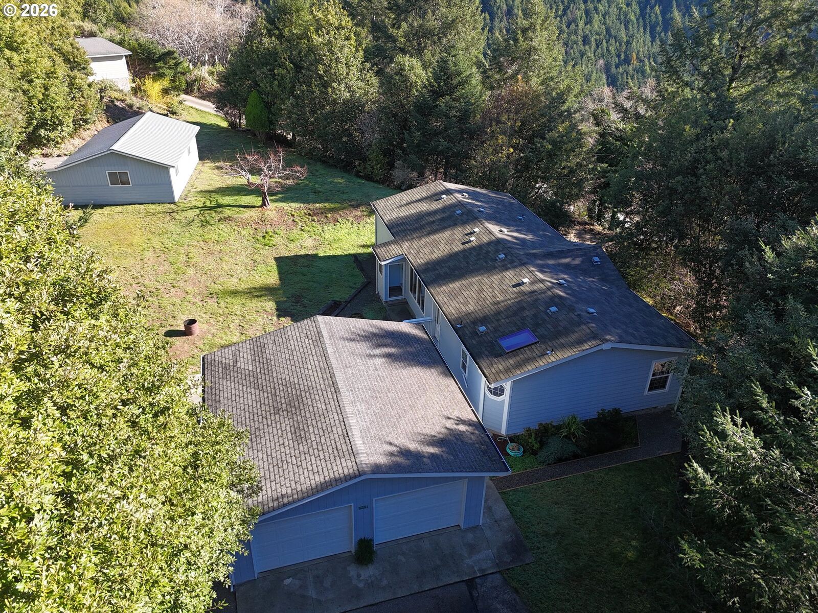 Property Photo: 98427 Van Pelt Dr OR 97415