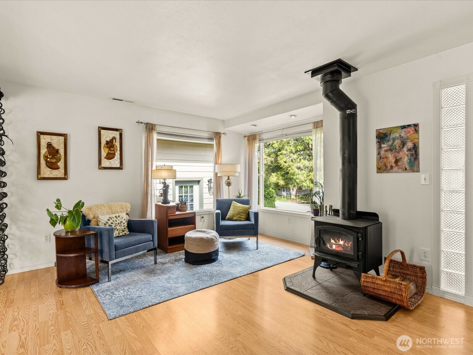 Property Photo: 6413 NE 196th Street WA 98028