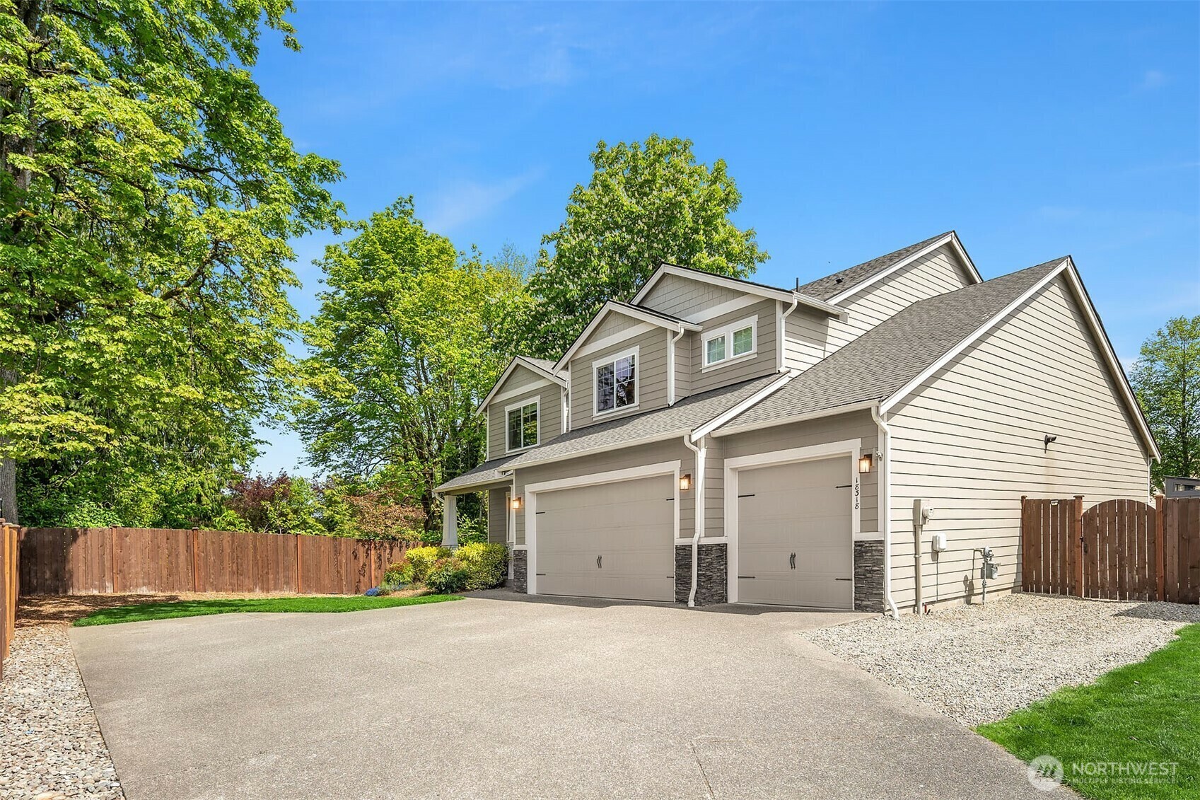 Property Photo: 18318 SE 244th Street WA 98042