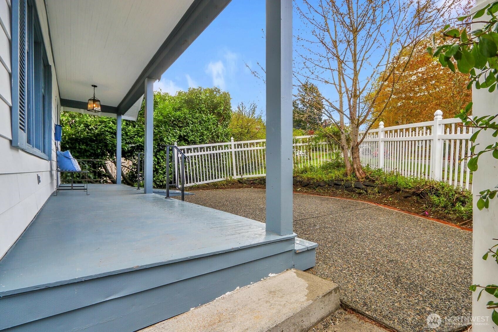 Property Photo: 6022 Woodland Place N WA 98103