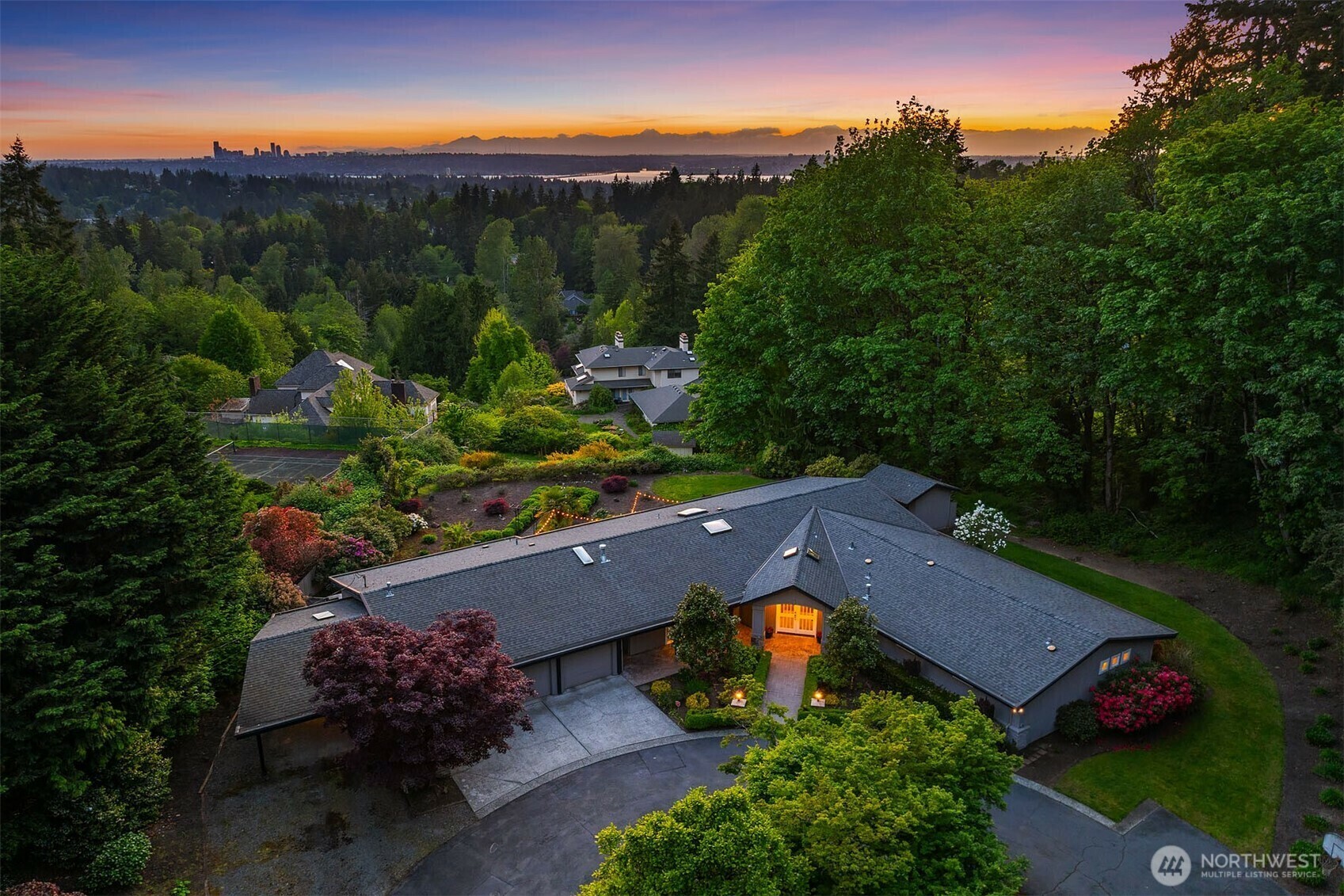 Property Photo: 3901 122nd Avenue NE WA 98005