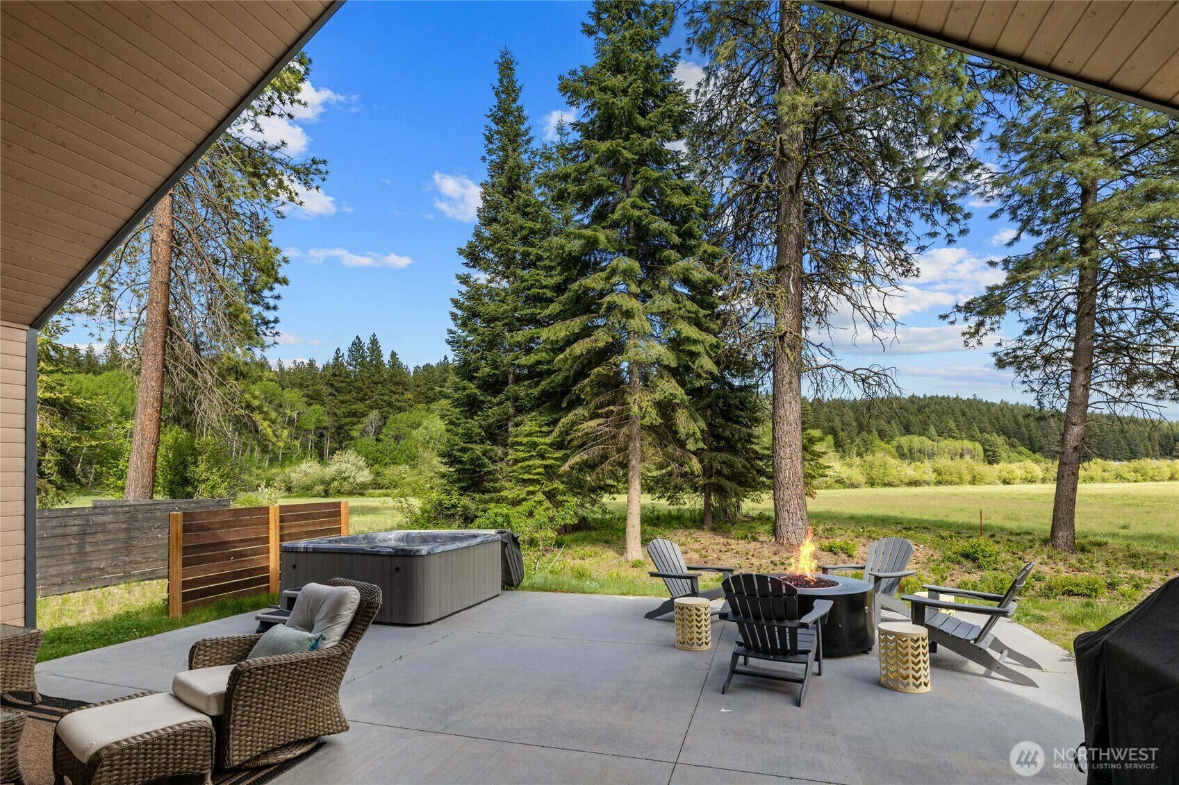 Property Photo: 50 Harmony Court WA 98940