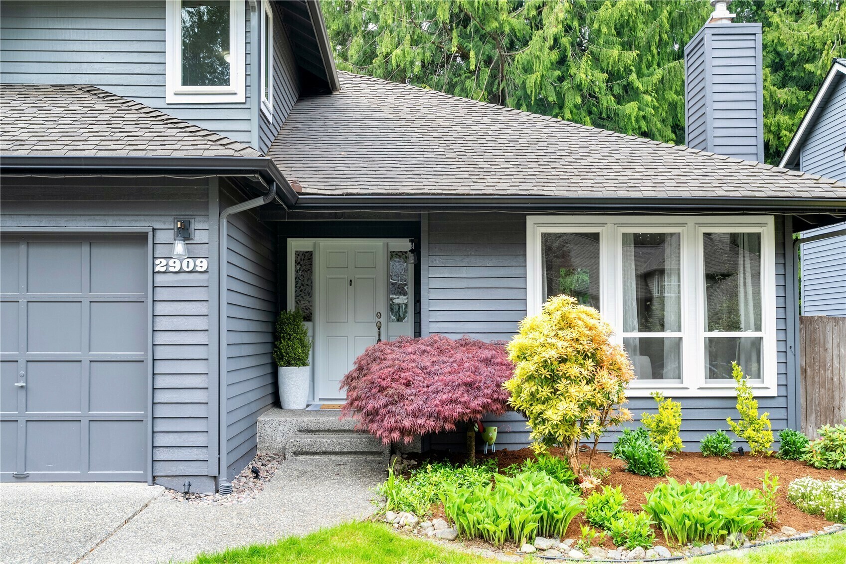 Property Photo: 2909 217th Avenue SE WA 98075