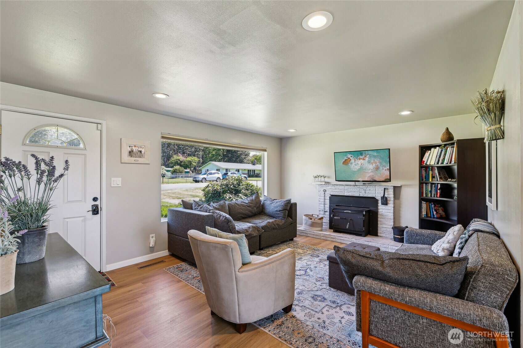 Property Photo: 1313 Orchard Loop WA 98277