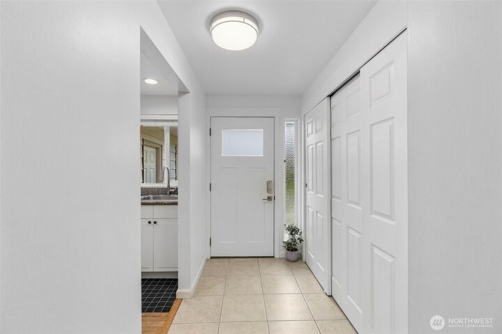 Property Photo: 1021 Olympia Avenue NE WA 98056